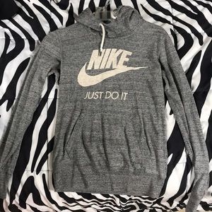 Nike Lightweight Pull Over